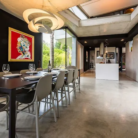 Βίλα Borobil: Heated Pool, Barbecue & Gardens